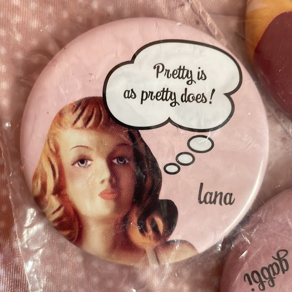 🎈 3 for $30 Bundle Deal! Set of fun spunky scarf/lapel pins  BNWOT - Picture 5 of 5